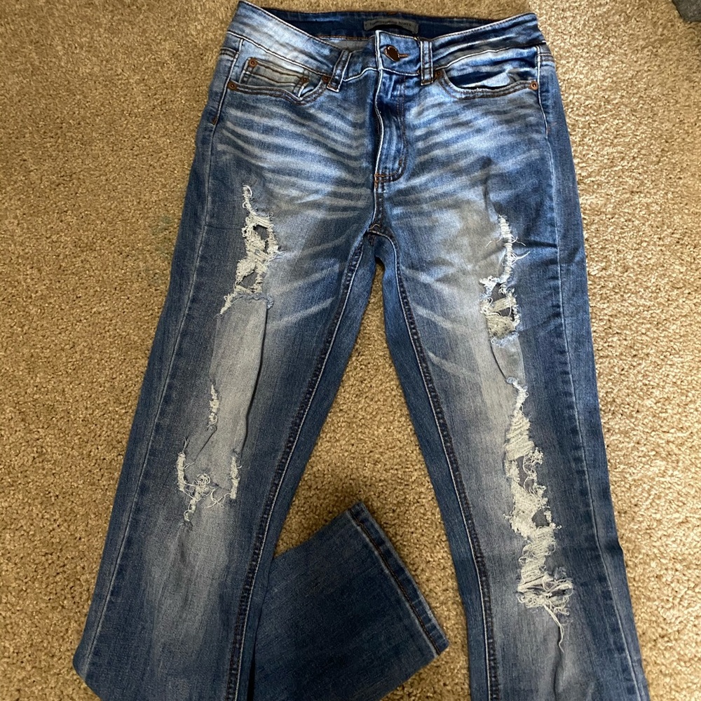 Ripped skinny jeans